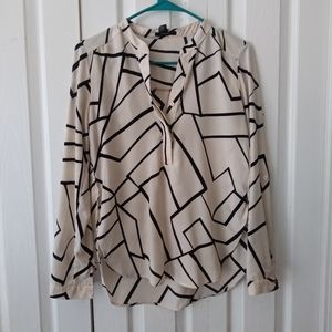 Forever 21 Cream and Black Top Size Small